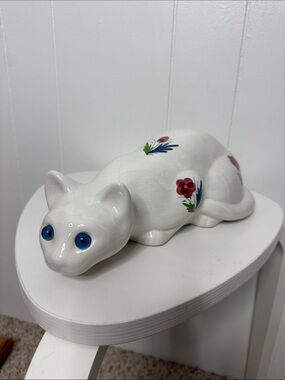 Vintage ceramic white glazed cat figure
